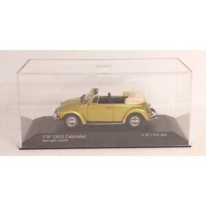 Minichamps Volkswagon Beetle 1303 Cabriolet VW Diecast 1:43 Scale 1972-80